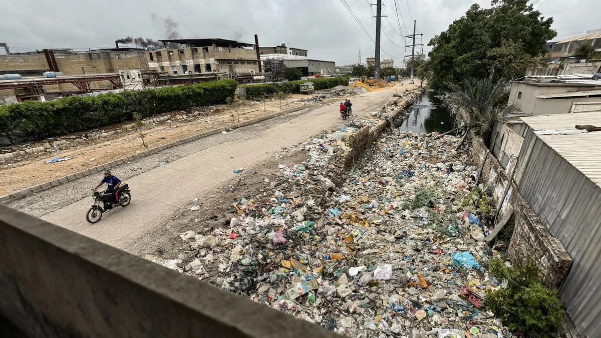 Le changement climatique intensifie la pollution plastique